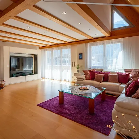 Penthouse Jasmin